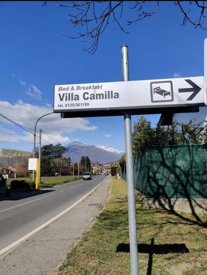 Bed&Breakfast Villa Camilla Ивреа Экстерьер фото