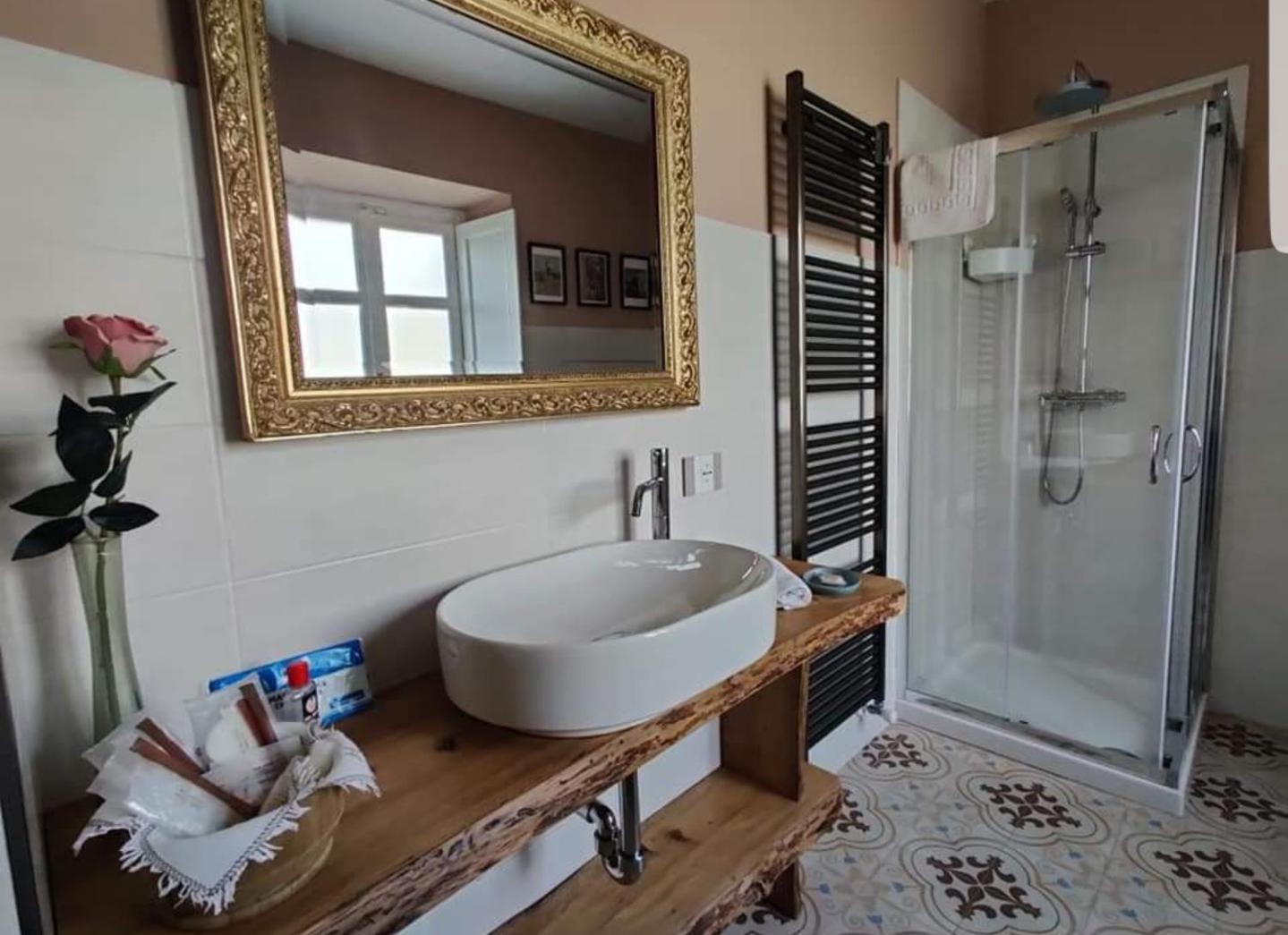 Bed&Breakfast Villa Camilla Ивреа Экстерьер фото
